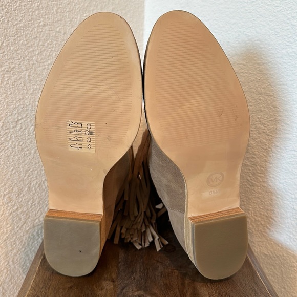 MICHAEL KORS BILLY TAUPE SUEDE STUDDED FRINGE ALMOND TOE SLIP ON BOOTIE - Picture 9 of 13